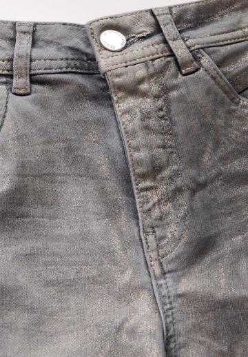 Узкие джинсы