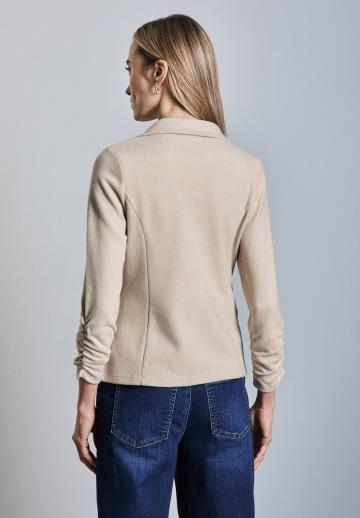 Вязаная кофта