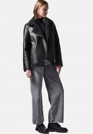 Кожаная куртка