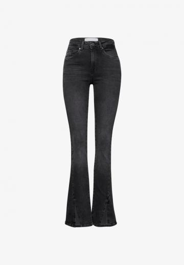 Клешеные джинсы