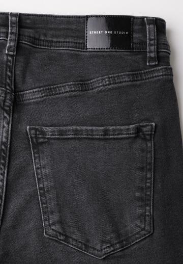 Клешеные джинсы