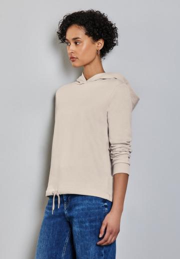 Пуловер с капюшоном