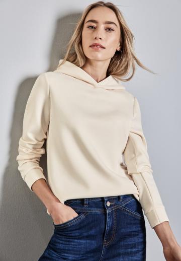 Пуловер с капюшоном