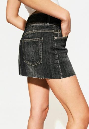 Юбка с накладными карманами