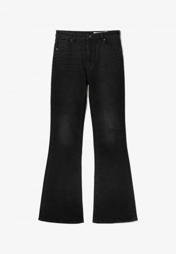 Клешеные брюки