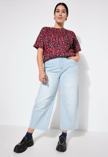 Короткие джинсы