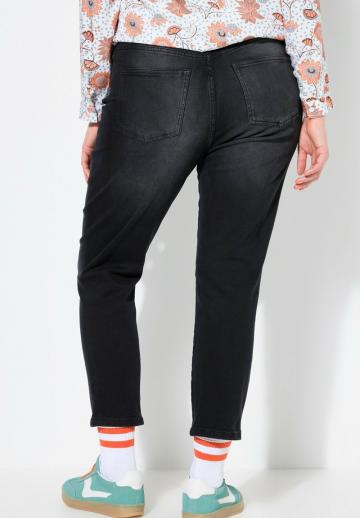 Короткие джинсы