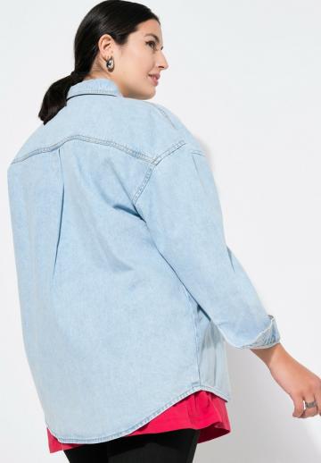 Джинсовая куртка