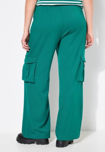 Брюки с накладными карманами