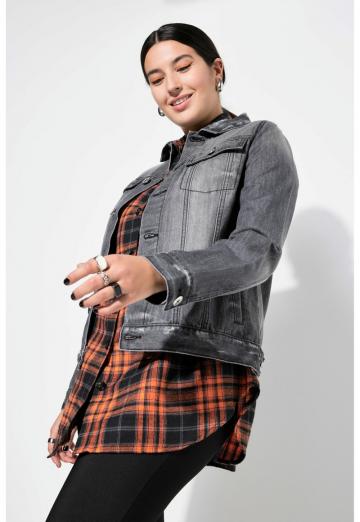 Джинсовая куртка