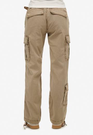 Брюки с накладными карманами