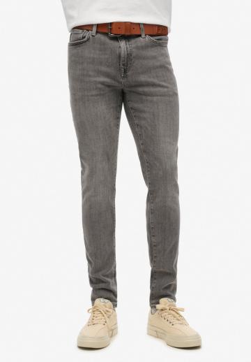 Узкие джинсы