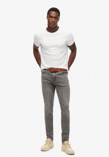 Узкие джинсы