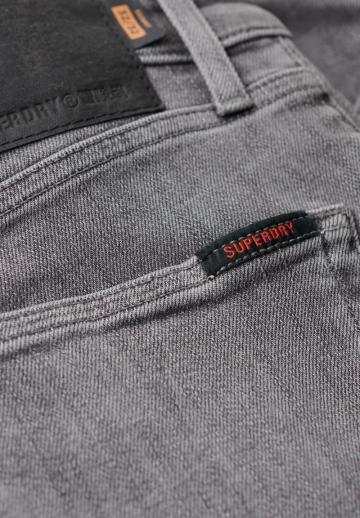 Узкие джинсы