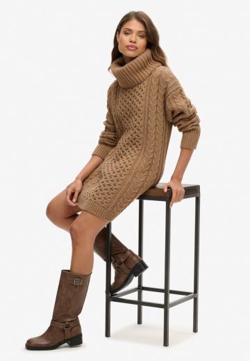 Вязаное платье