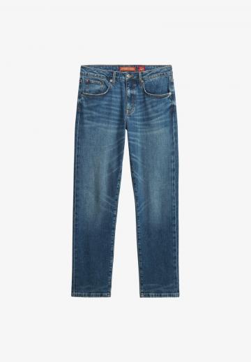 Узкие джинсы