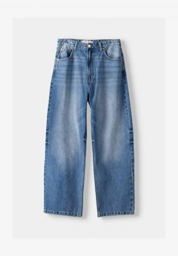 Свободные джинсы