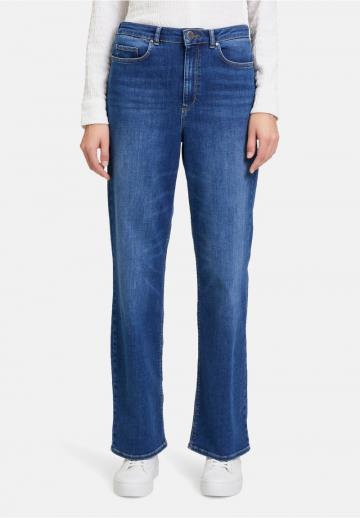 Прямые джинсы