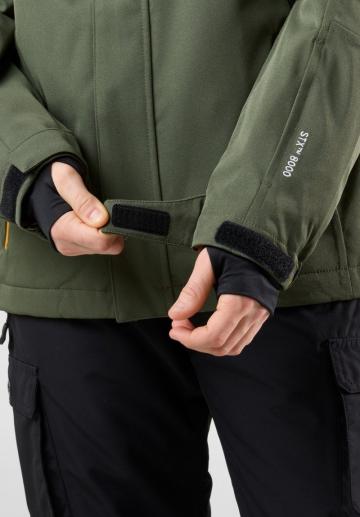 Спортивная куртка