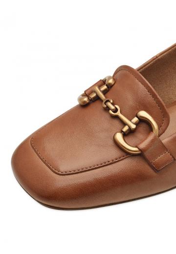 Туфли с высоким носом