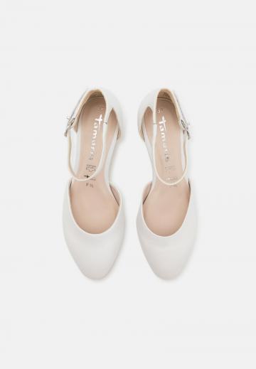 Туфли с ремешком