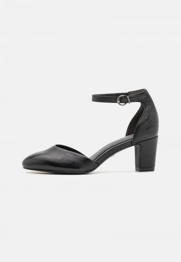 Туфли с ремешком