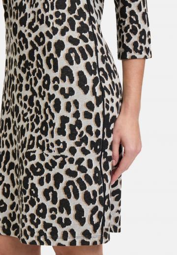 Платье футляр