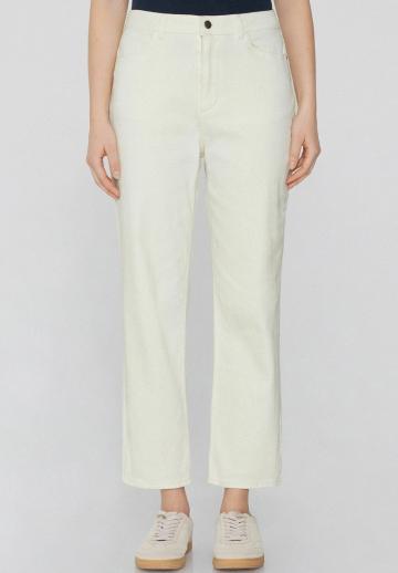 Короткие джинсы