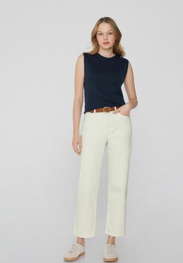 Короткие джинсы