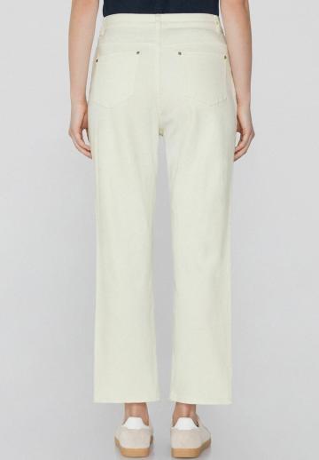 Короткие джинсы