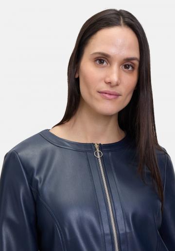 Короткая куртка