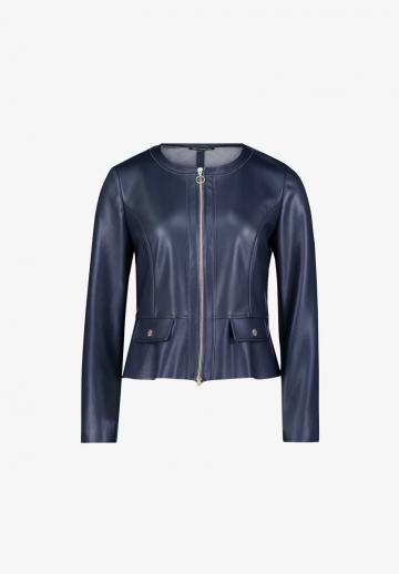 Короткая куртка