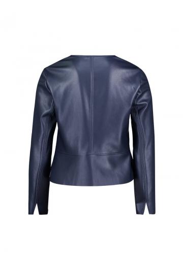 Короткая куртка