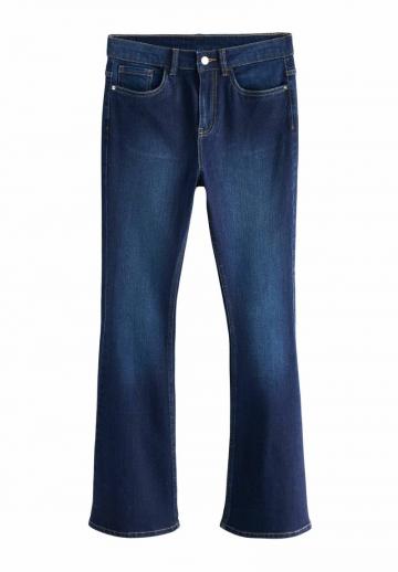 Клешеные джинсы