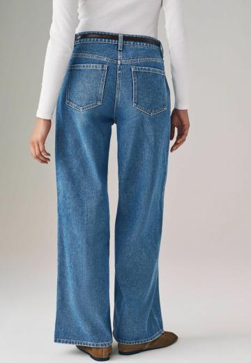 Клешеные джинсы