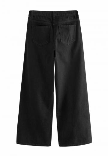 Клешеные джинсы