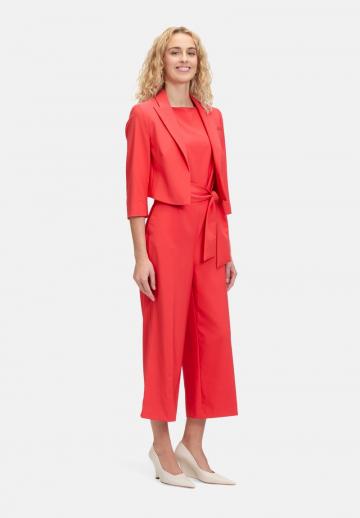 Короткий блейзер