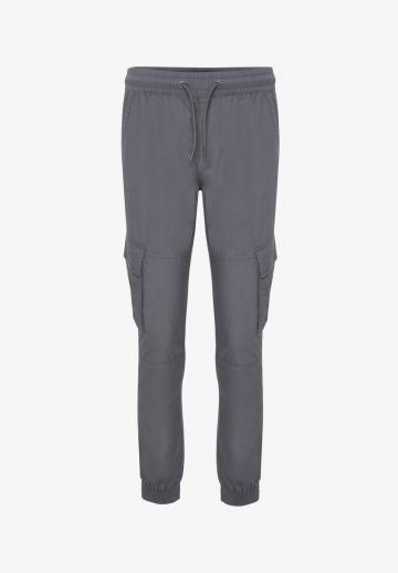 Брюки с накладными карманами