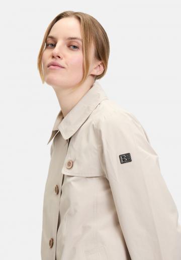 Короткое пальто