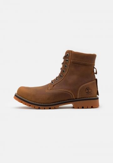 Ботинки на шнуровке