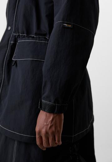 Куртка с накладнымит карманами