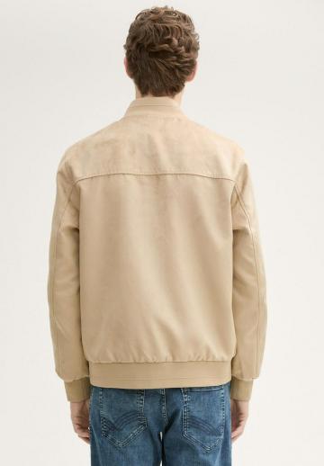 Куртка бомбер