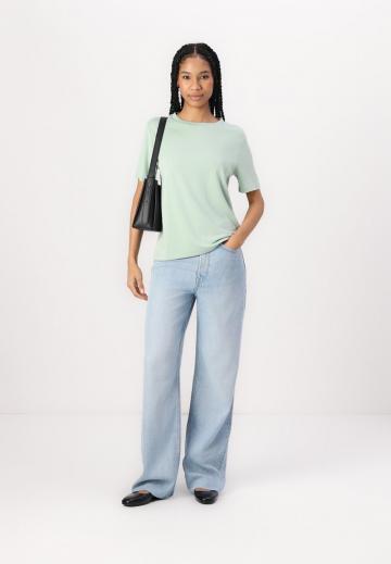 Свободные джинсы