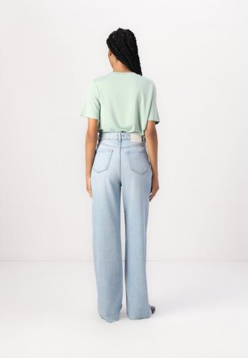 Свободные джинсы