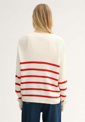 Вязаная кофта