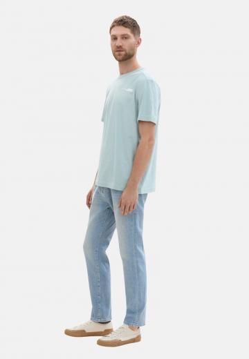 Узкие джинсы