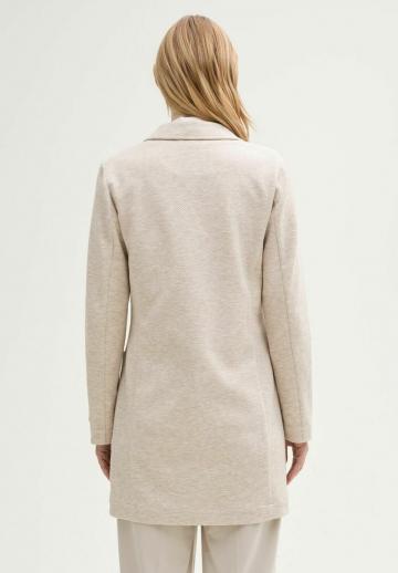 Короткое пальто