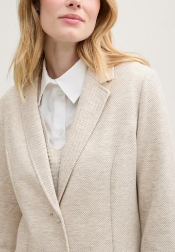 Короткое пальто