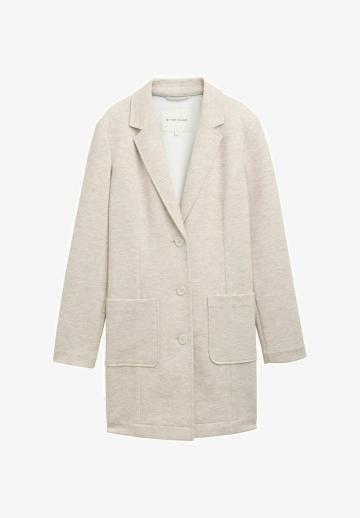 Короткое пальто