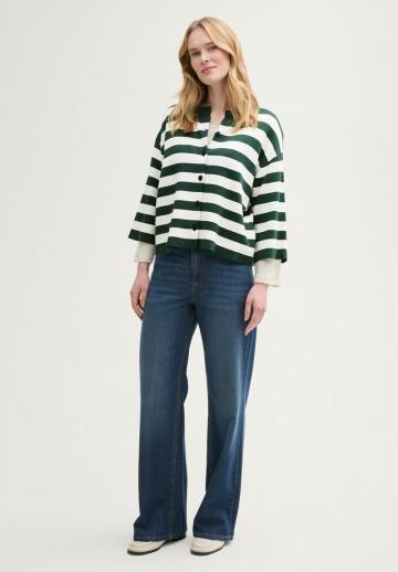 Вязаная кофта